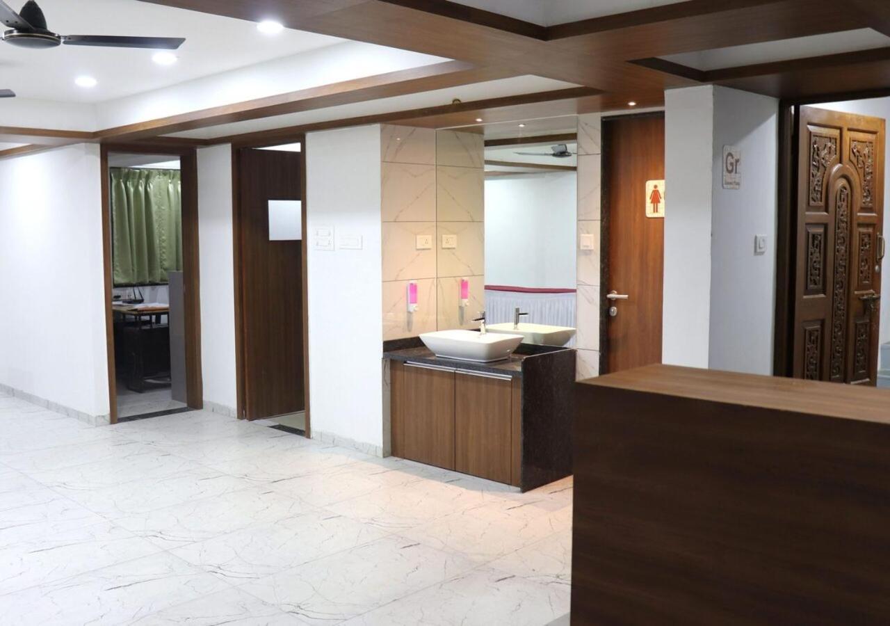 Sharman Suites Pune Exterior foto